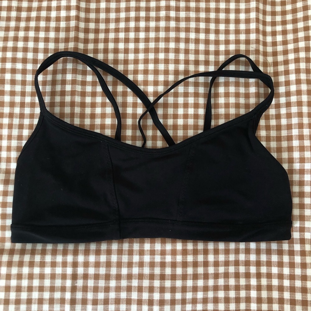 Lulu size 6 sports bra